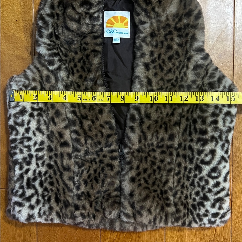 C&C California Kids Faux Fur Leopard Print Vest Size 6 Chic Stylish - Picture 3 of 8